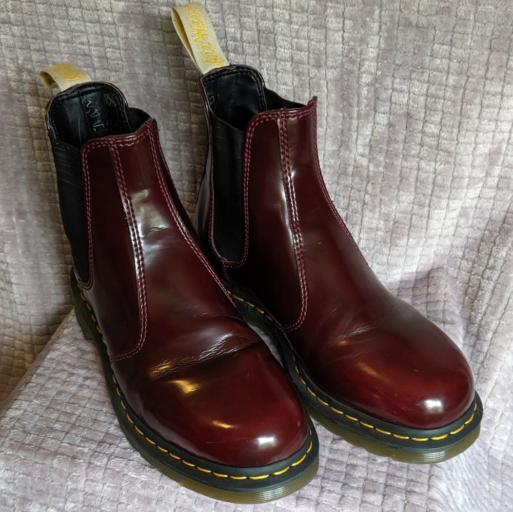 VEGAN Doc Martin Chelsea Boot, Cherry MENS 9